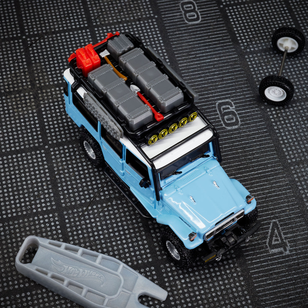 Hot Wheels Elite 64 Mod Shop 1982 Custom Toyota Land Cruiser FJ45 Troopy
